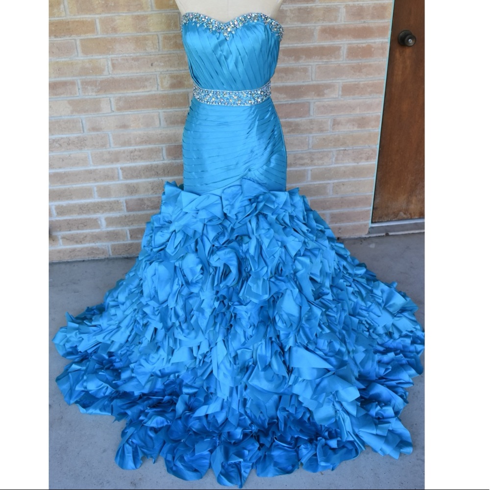 Size 4 Tony Bowls Gown (Pageant & Prom Dress)